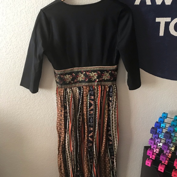 Geometric Skirt Midi Dress - Picture 7 of 7